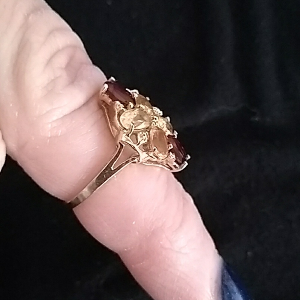 Ring - Picture 2 of 2